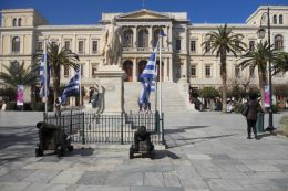 Miaoulis Square - the TownHall